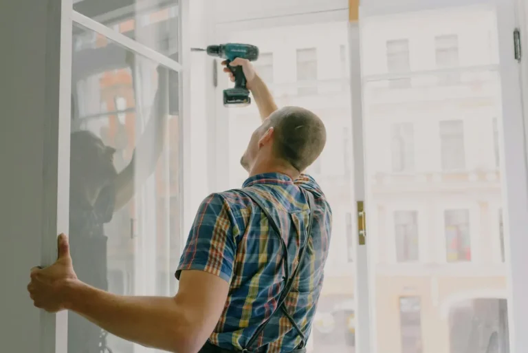 Glazier completing a professional window glass replacement in Essendon